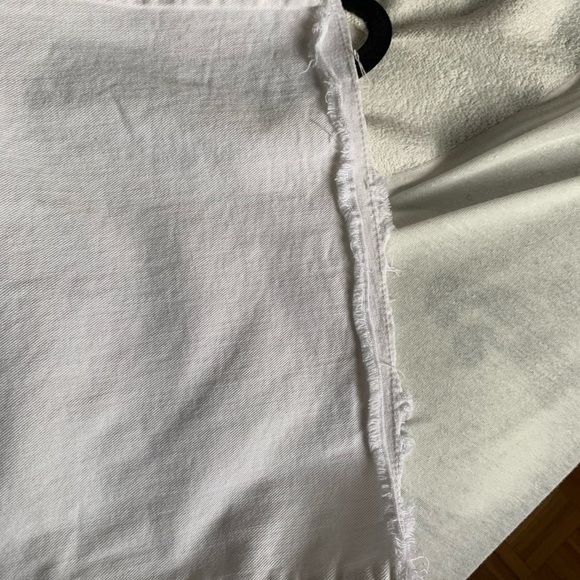 United Color’s of Benetton white wide leg jeans - Picture 9 of 9